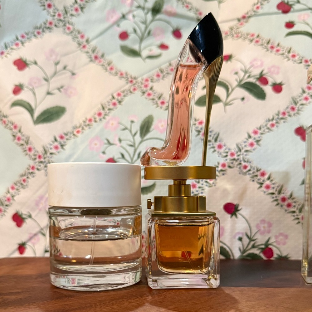 Bundle of Small Travel Mini Size Perfume - Picture 4 of 9